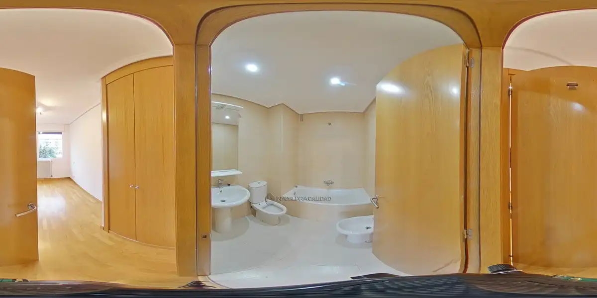 Bathroom of Flat for rent in Burgos  with Heating, Furnished and Pets allowed