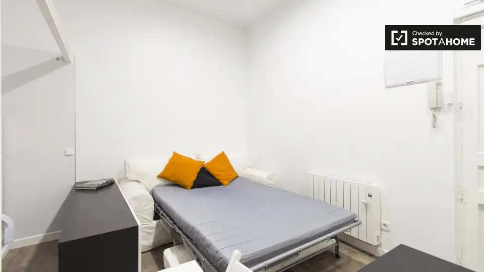 Room in Trafalgar