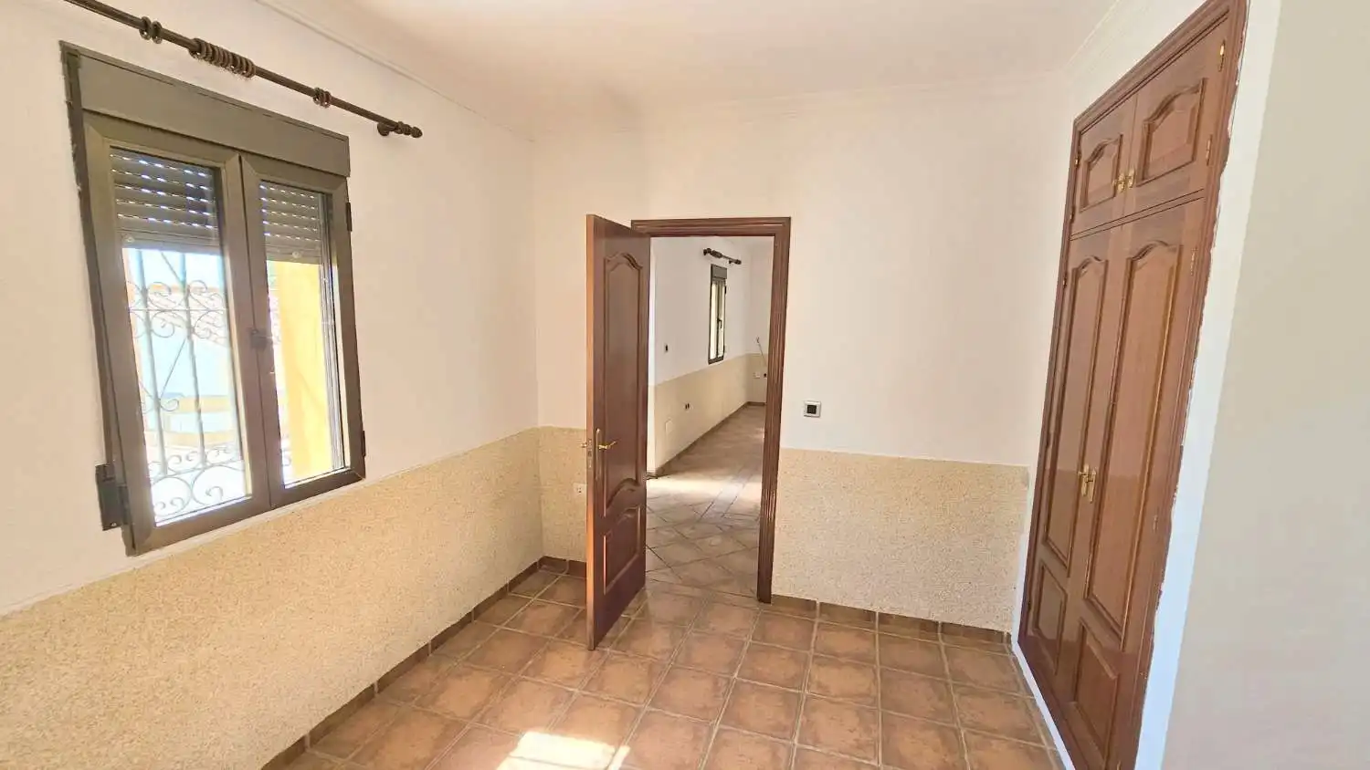 Casa adosada en venda en Vélez-Málaga amb Terrassa, Traster i Moblat