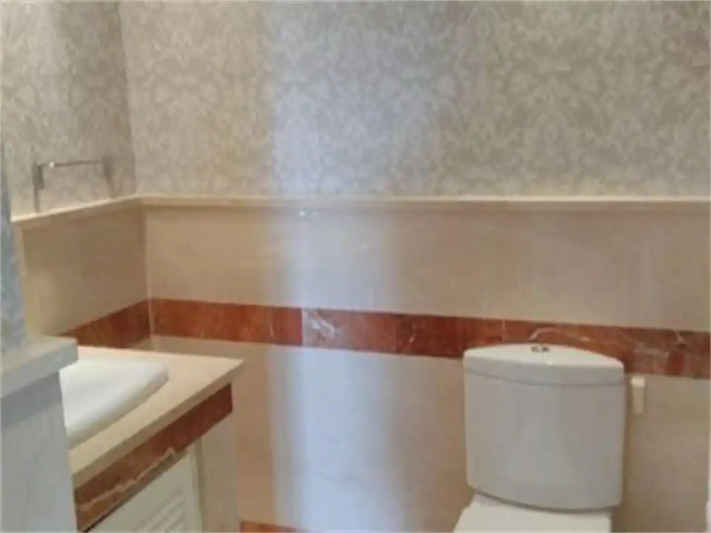 Baño de Apartamento en venta en Estepona con Aire acondicionado y Piscina