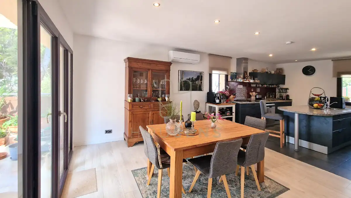 Dining room of Houses for sale in Calvià  with Air Conditioner, Heating and Private garden
