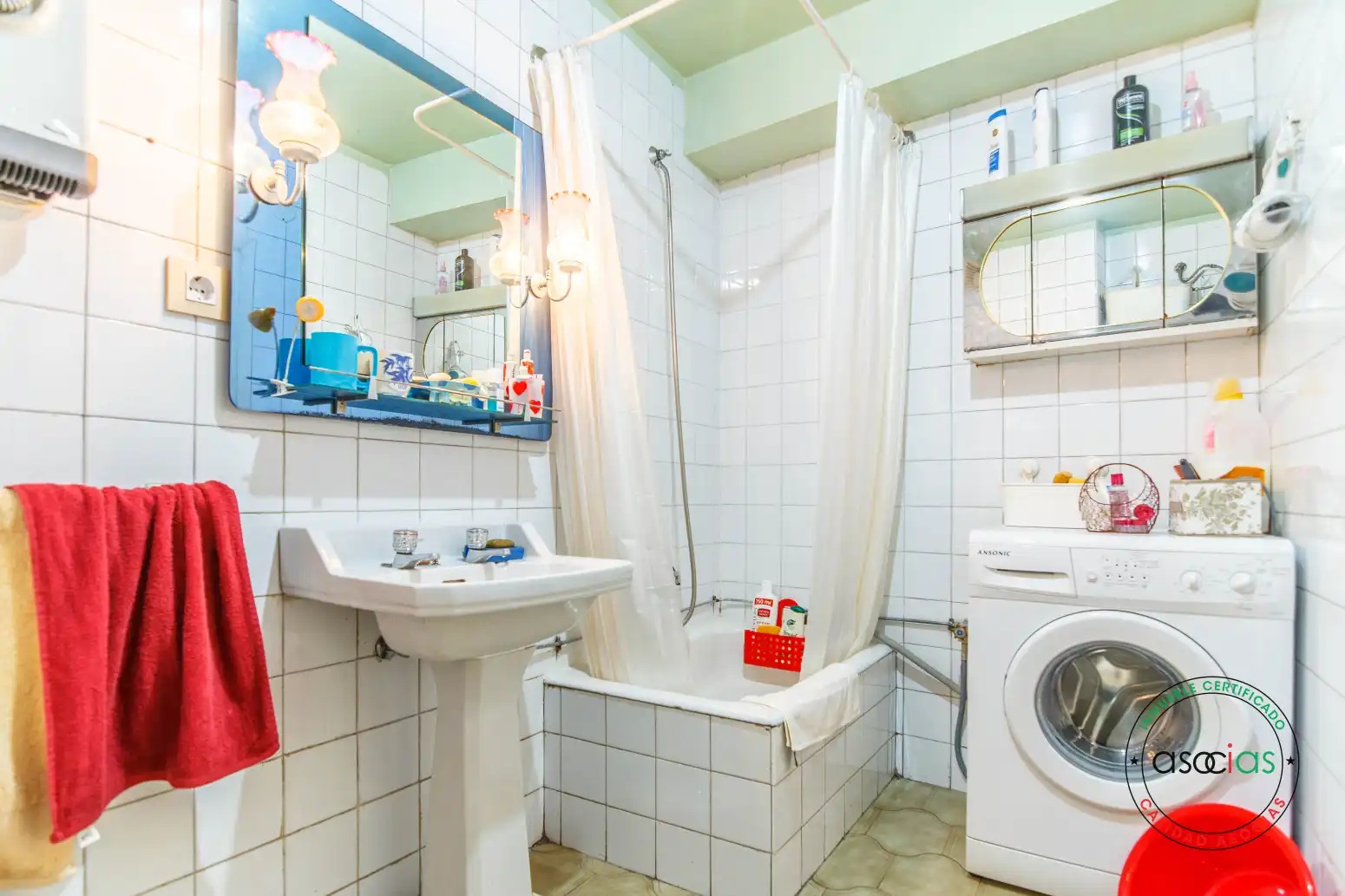 Bathroom of Flat for sale in Nava  with Heating and Balcony