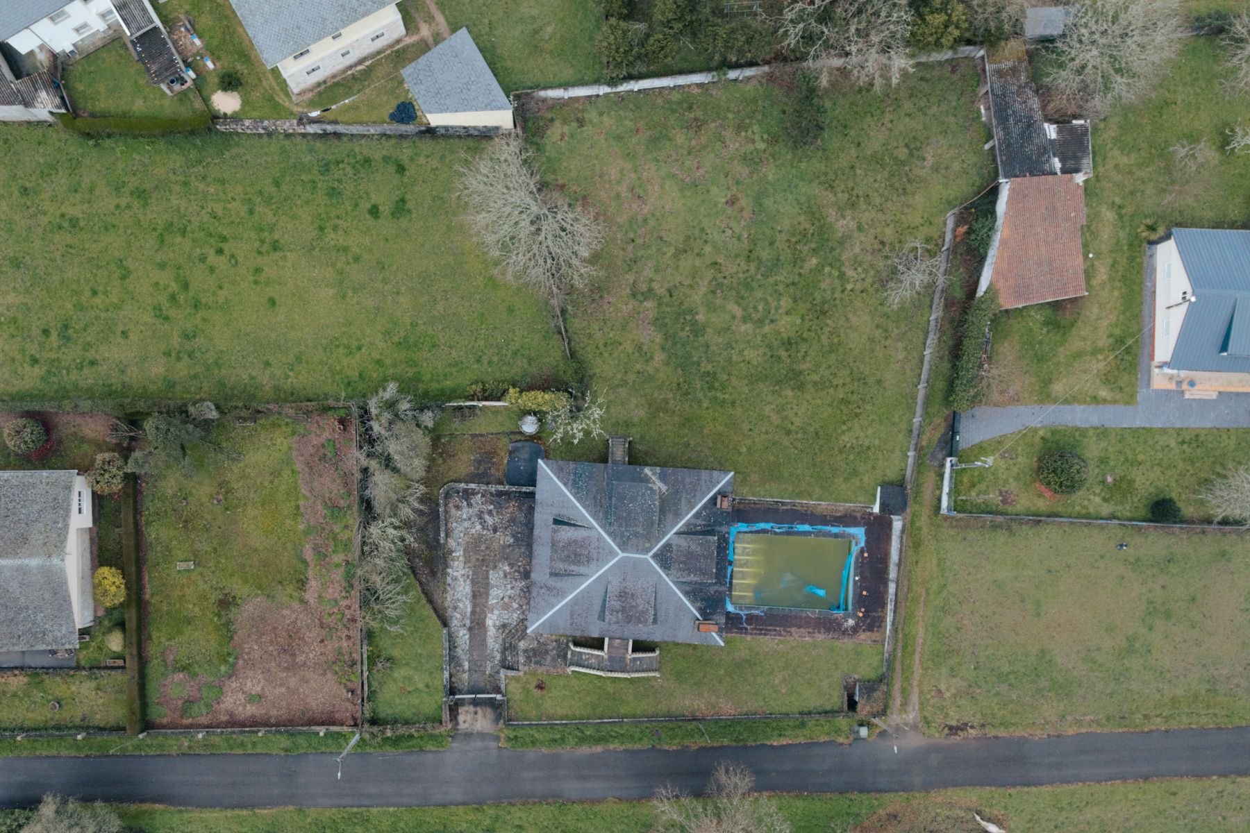 Finca rústica en venta en Guitiriz con Piscina y Amueblado