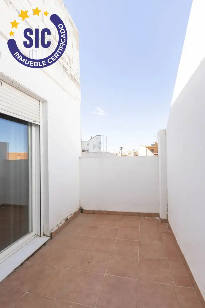 Terrassa de Casa adosada en venda en Llombai amb Calefacció, Terrassa i Balcó