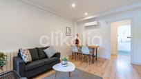 Living room of Flat for sale in  Barcelona Capital  with Air Conditioner