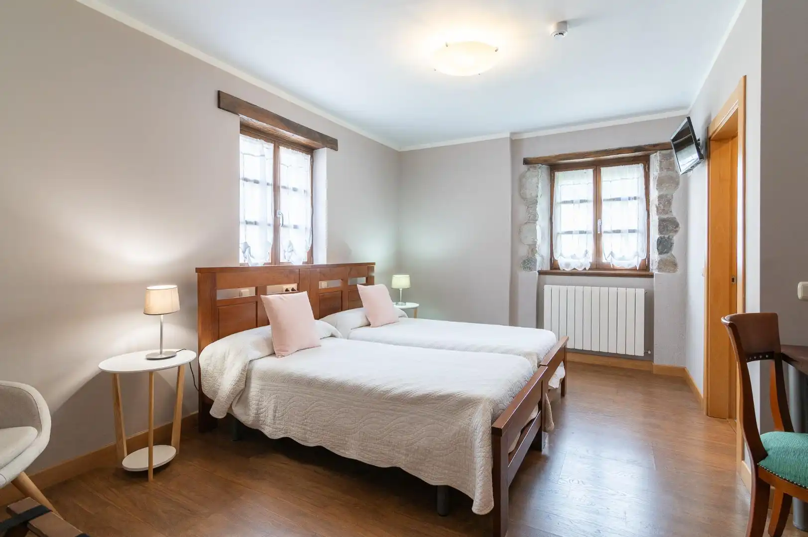 Habitación de Casa o chalet en venta en Aribe con Calefacción, Jardín privado y Parquet