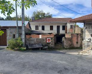 Vista exterior de Finca rústica en venda en Toén amb Terrassa