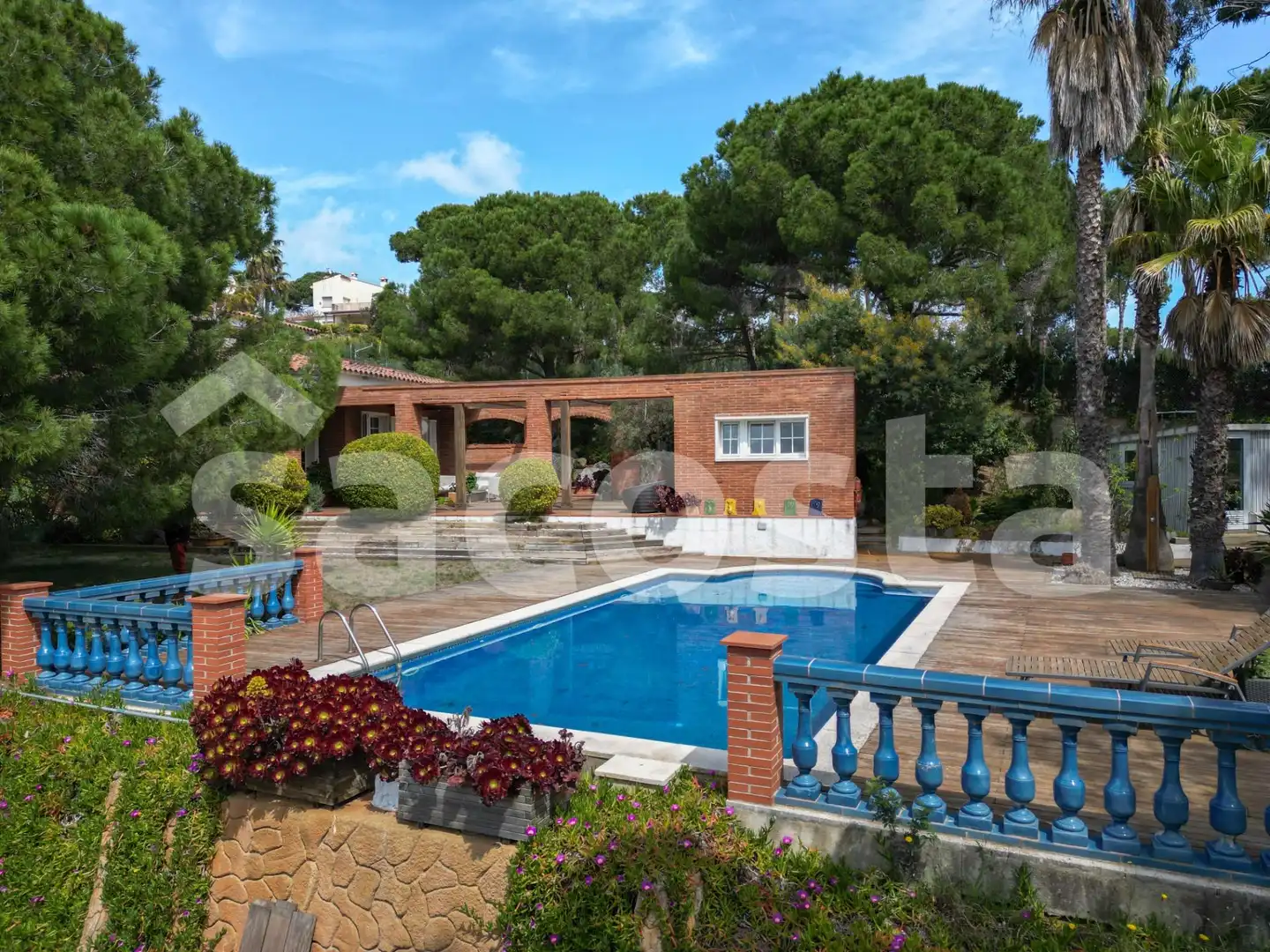 Piscina de Casa o xalet en venda en Lloret de Mar amb Calefacció, Jardí privat i Parquet