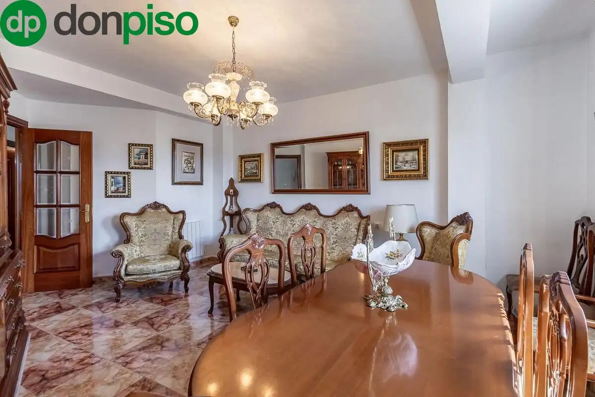 Dining room of Flat for sale in Granada  with Air Conditioner, Heating and Terrace