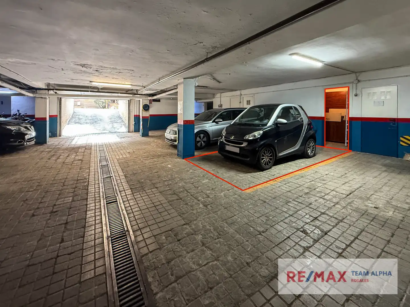 Parking de Piso en venta en Paracuellos de Jarama con Aire acondicionado, Calefacción y Jardín privado