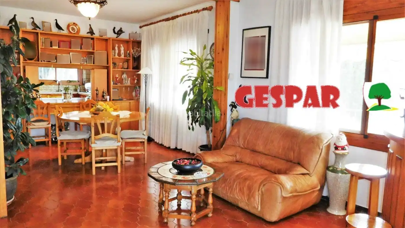 Sala de estar de Casa o chalet en venta en Bigues i Riells del Fai con Piscina