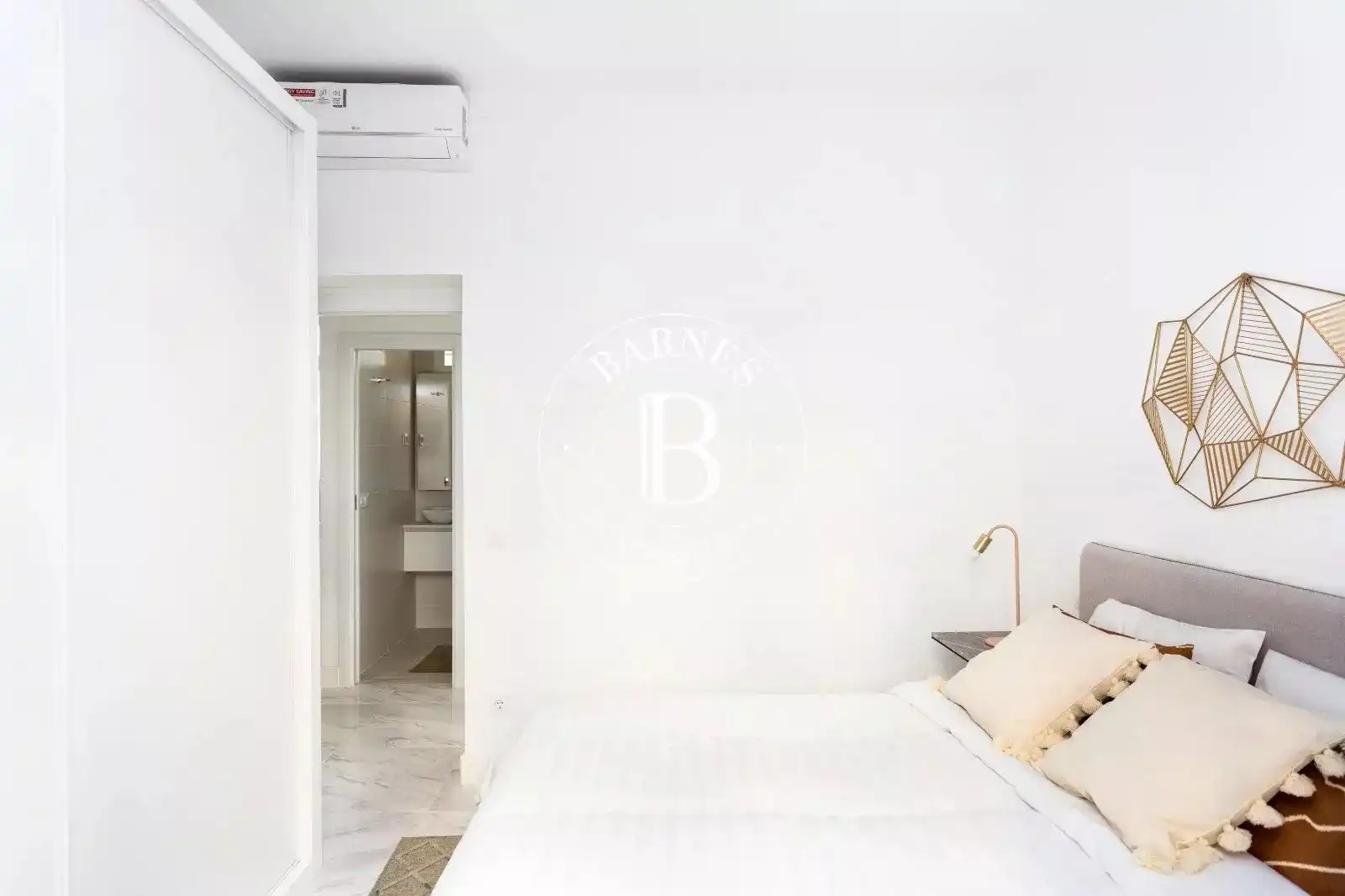 Bedroom of Flat for sale in Madrid  with Air Conditioner, Heating and Furnished
