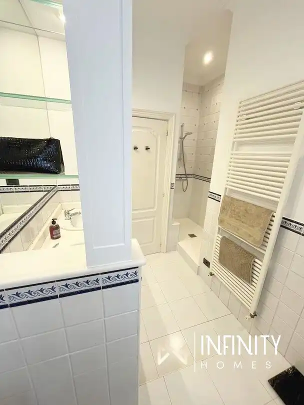 Bathroom of Flat for rent in Bilbao   with Heating, Terrace and Balcony