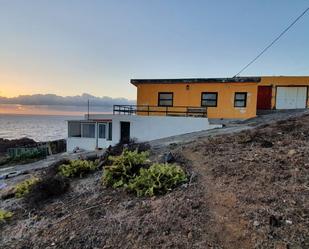 Vista exterior de Casa o xalet en venda en Valverde (Santa Cruz de Tenerife) amb Jardí privat i Terrassa