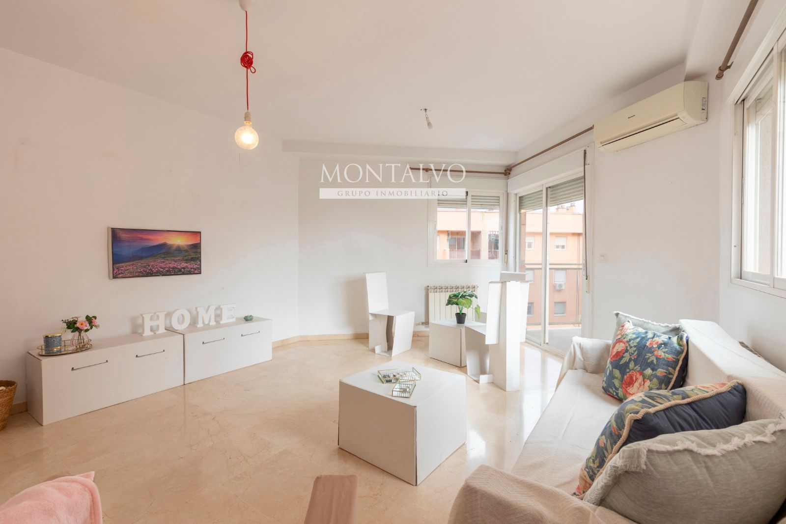 Sala d'estar de Pis en venda en  Granada Capital amb Aire condicionat, Calefacció i Terrassa