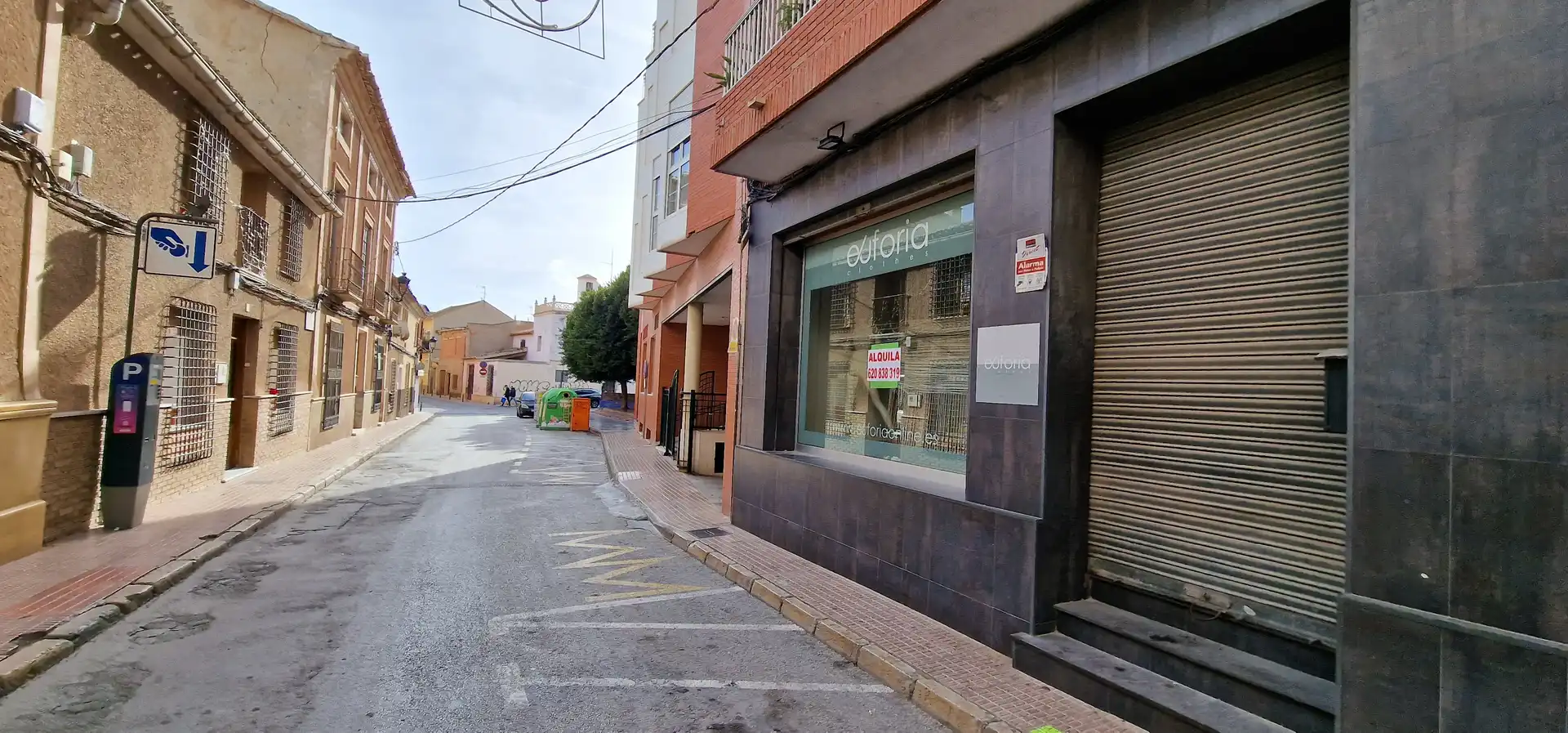 Local comercial de lloguer a Calle de la Fuente 1
