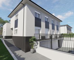 Vista exterior de Casa o xalet en venda en Salamanca Capital amb Jardí privat i Terrassa