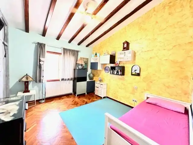 Habitación de Casa o chalet en venta en Alicante / Alacant con Calefacción, Jardín privado y Trastero