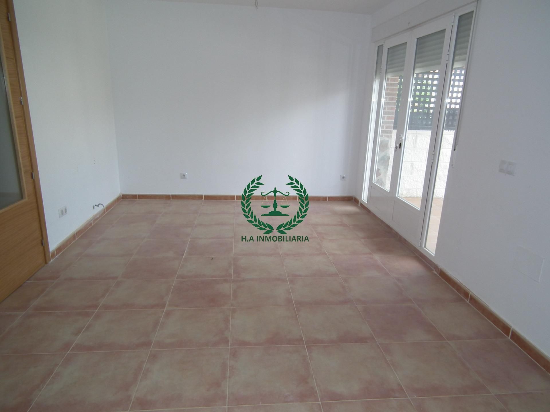 Single-family semi-detached for sale in Pedrezuela