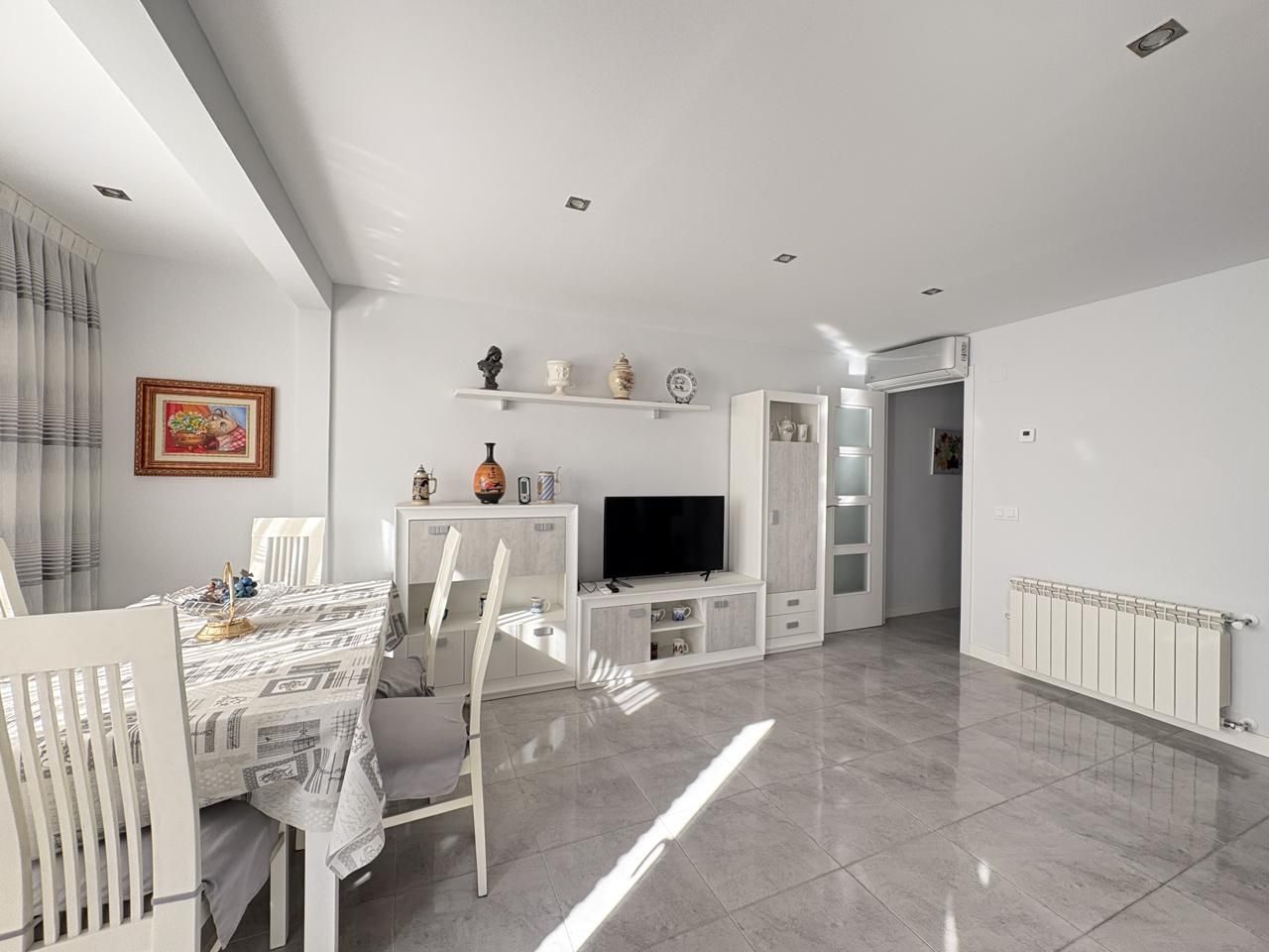 Flat for rent in De Alpajés, Foso - Moreras