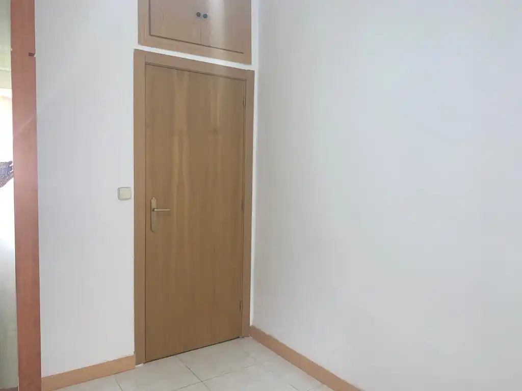 Ground floor for rent in Madrid  with Air Conditioner and Heating