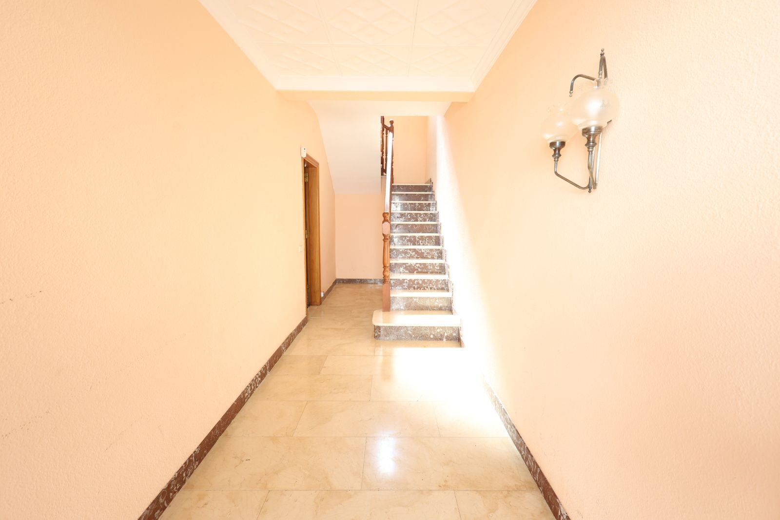 Houses for sale in Albinyana  with Alarm