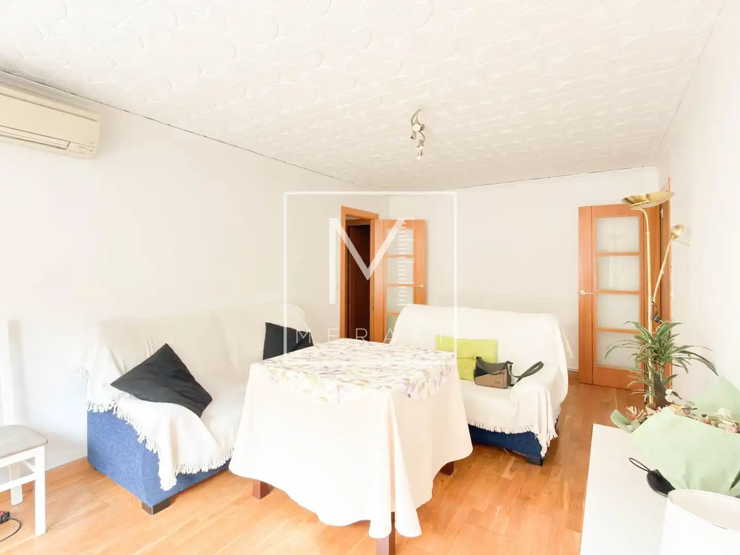 Sala d'estar de Pis en venda en Albacete amb Aire condicionat, Calefacció i Moblat