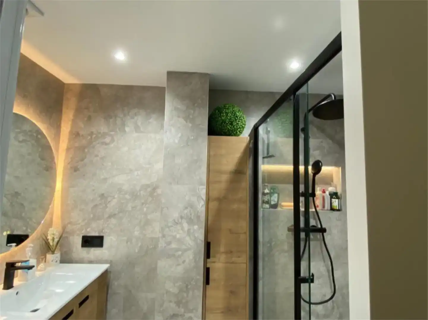 Badezimmer von Maisonette zum Verkauf in Benidorm mit Klimaanlage und Balkon