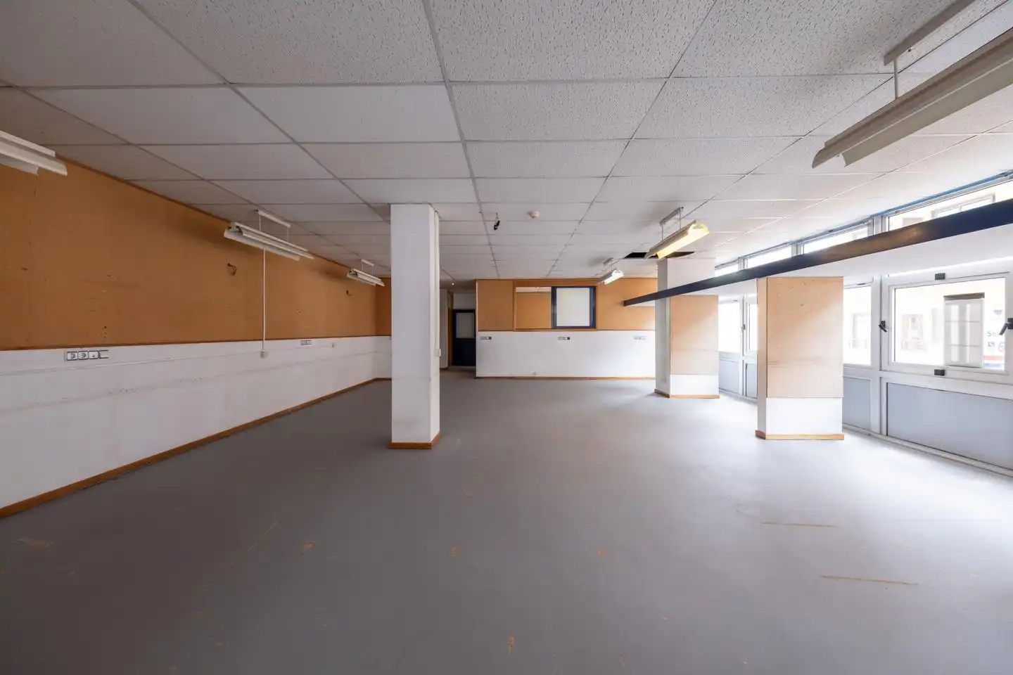 Office space for sale in Senador Castillo Olivares 14, imagen 32