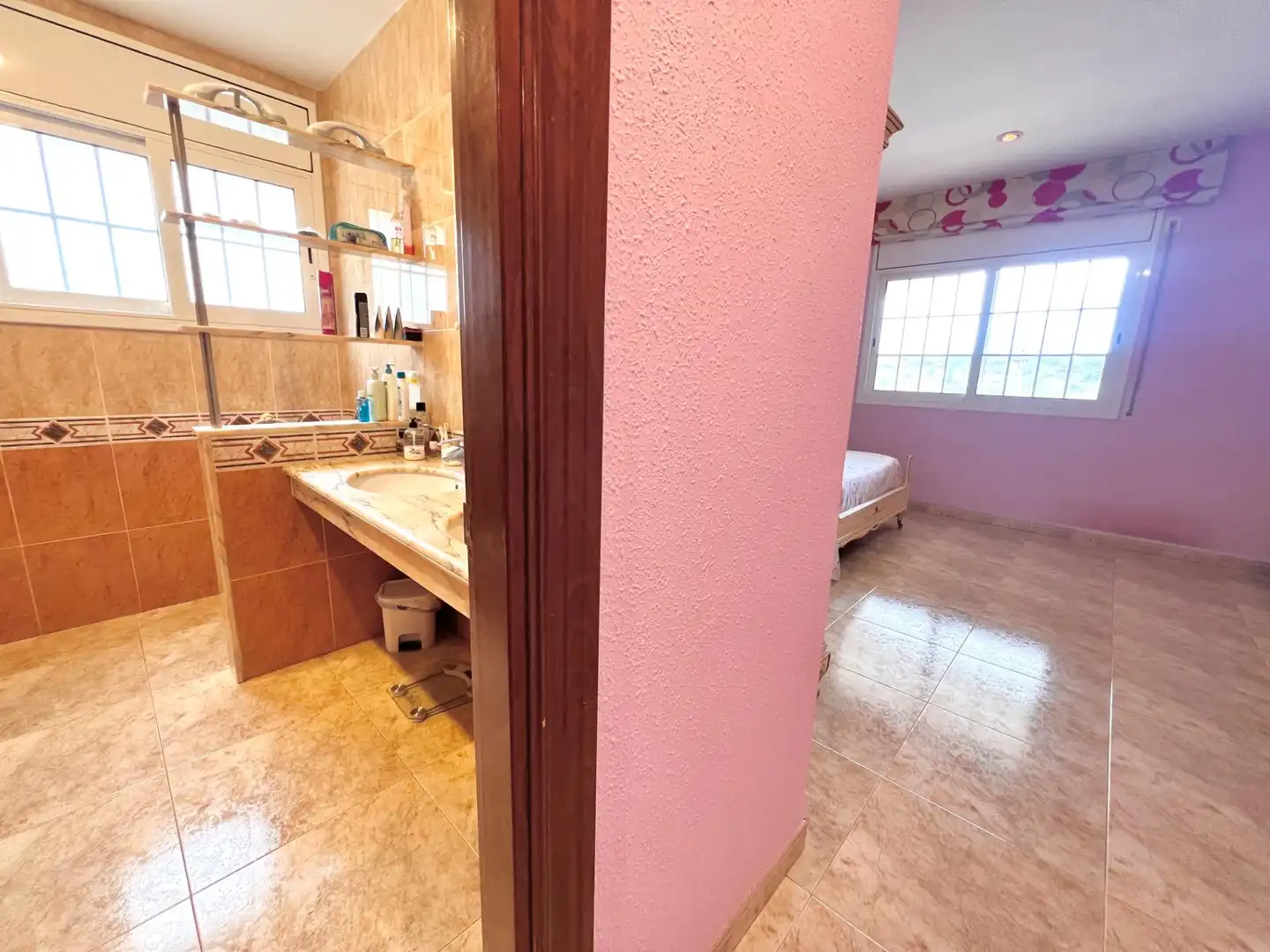 Bathroom of Houses for sale in Vespella de Gaià  with Heating, Terrace and Swimming Pool