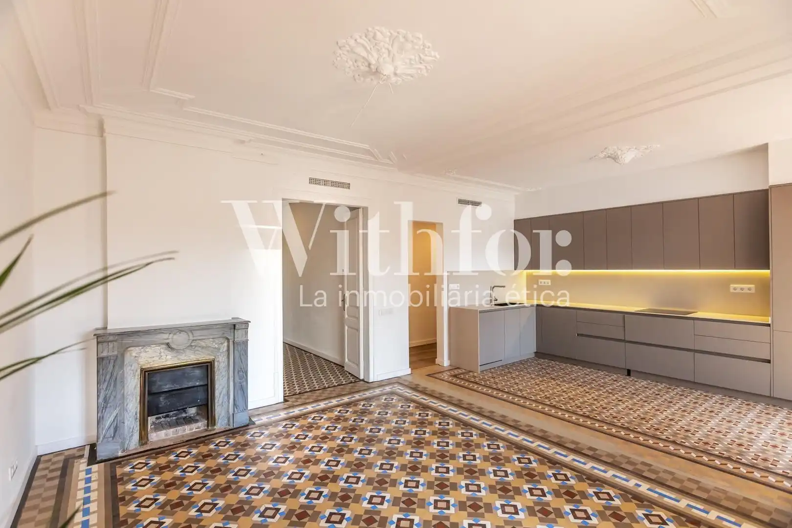 Appartamento con terrazza in affitto a Carrer de València, imagen 14