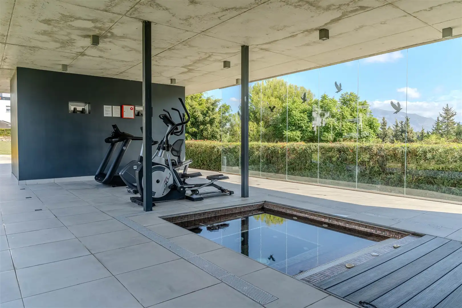 Piscina de Apartament en venda en Estepona