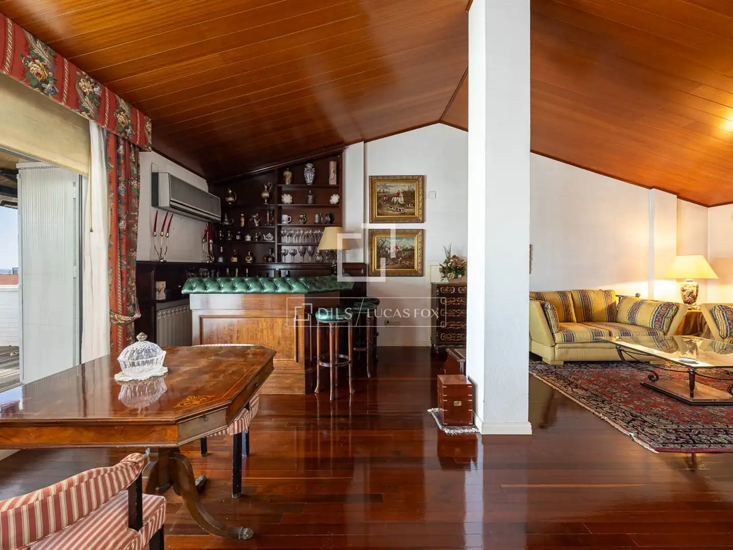 Comedor de Casa o chalet en venta en Barcelona con Aire acondicionado, Terraza y Trastero