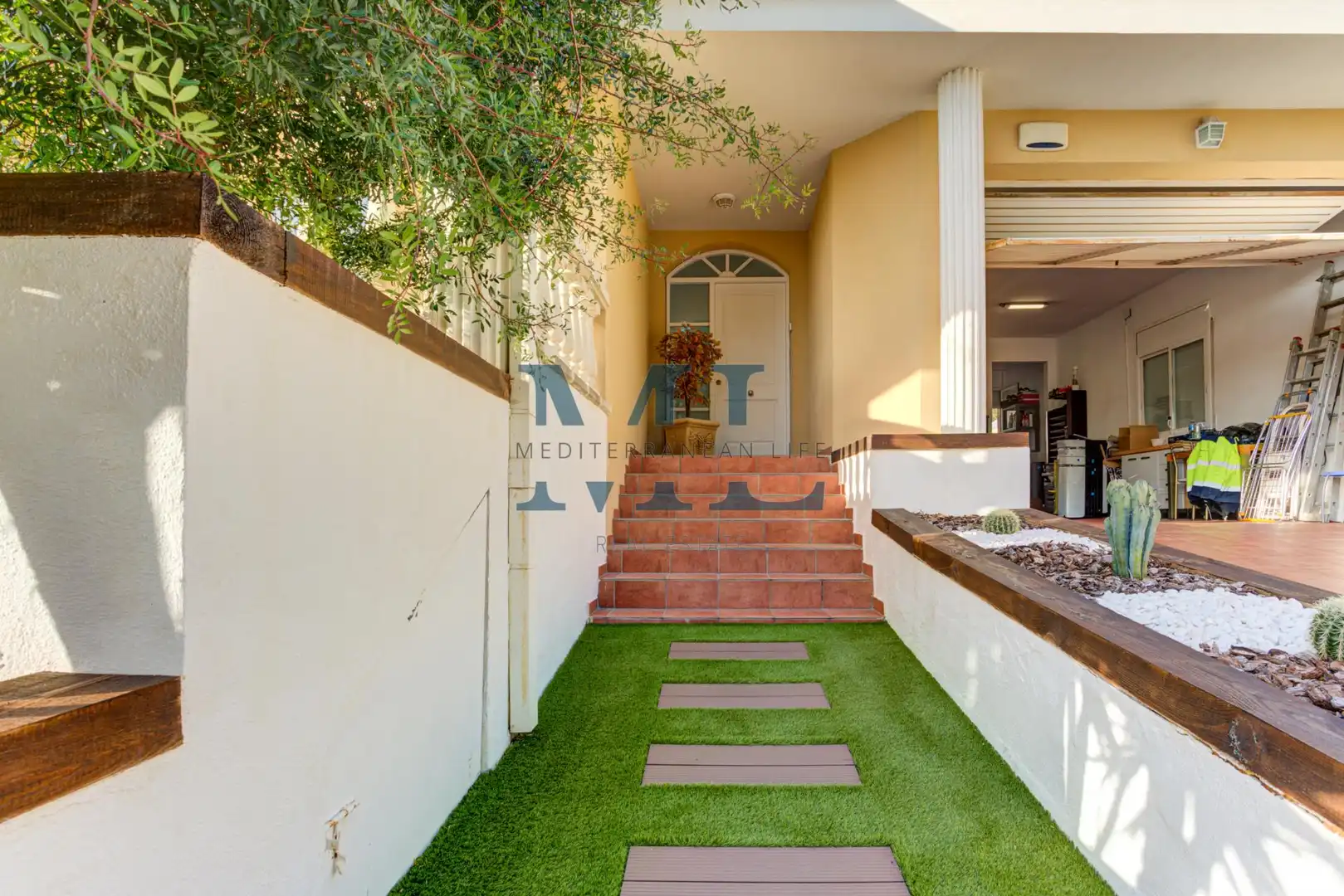 Vista exterior de Casa o chalet en venta en Sant Pere de Ribes con Calefacción, Jardín privado y Piscina