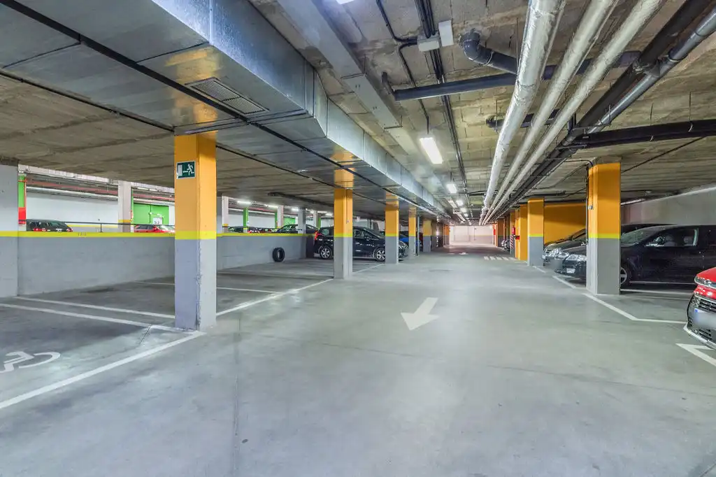 Aparcamiento con ascensor en venta en c/ pablo neruda, imagen 38