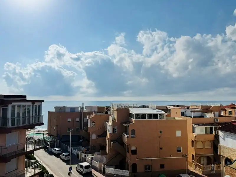 Vista exterior de Pis en venda en Torrevieja