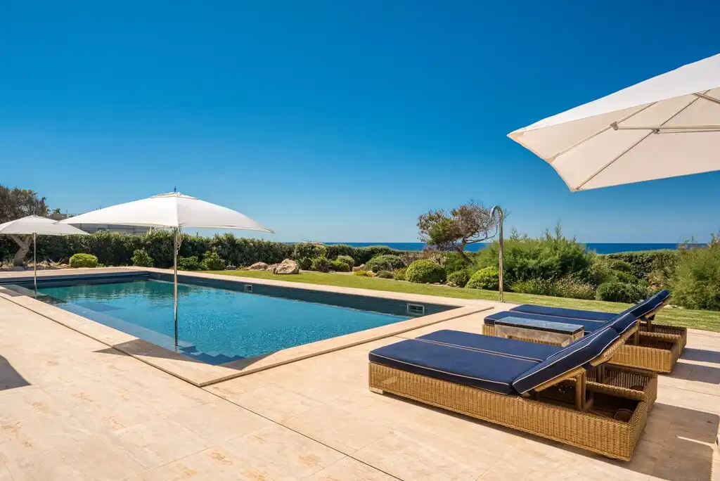 Piscina de Casa o xalet en venda en Maó - Mahón amb Aire condicionat, Calefacció i Jardí privat