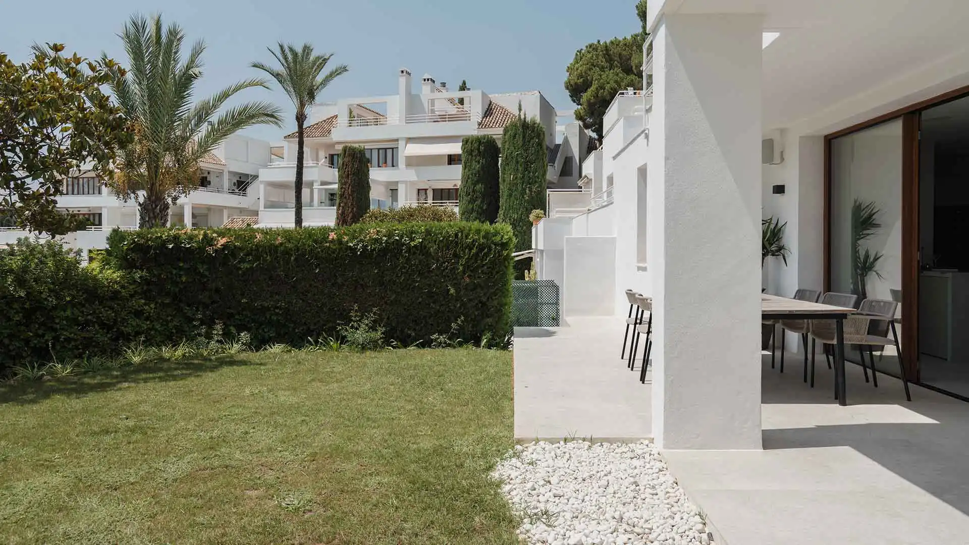 Apartament amb piscina en venda a Nueva Andalucía, imagen 11