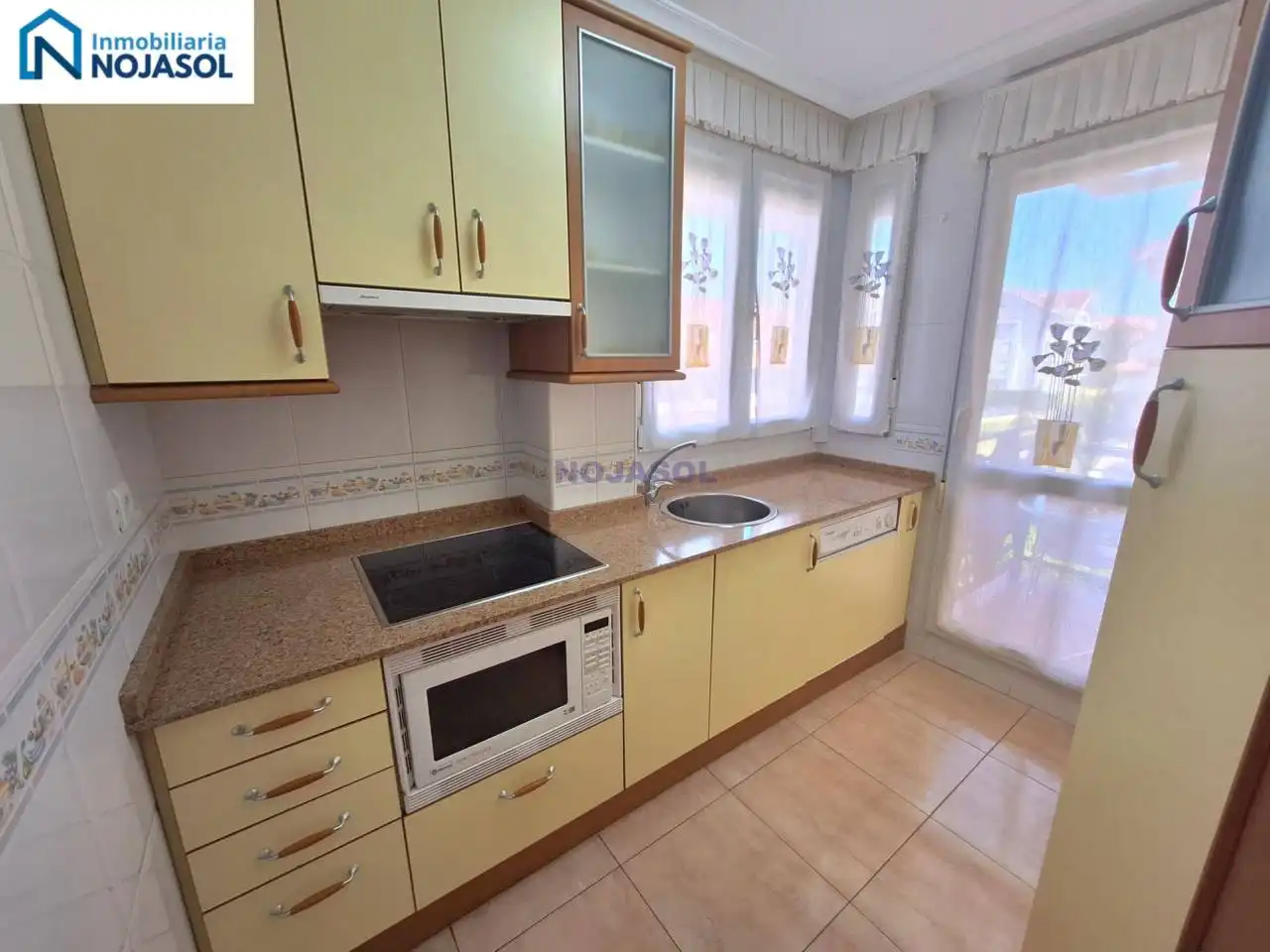 Apartament amb ascensor de lloguer a Avenida Santander, imagen 2