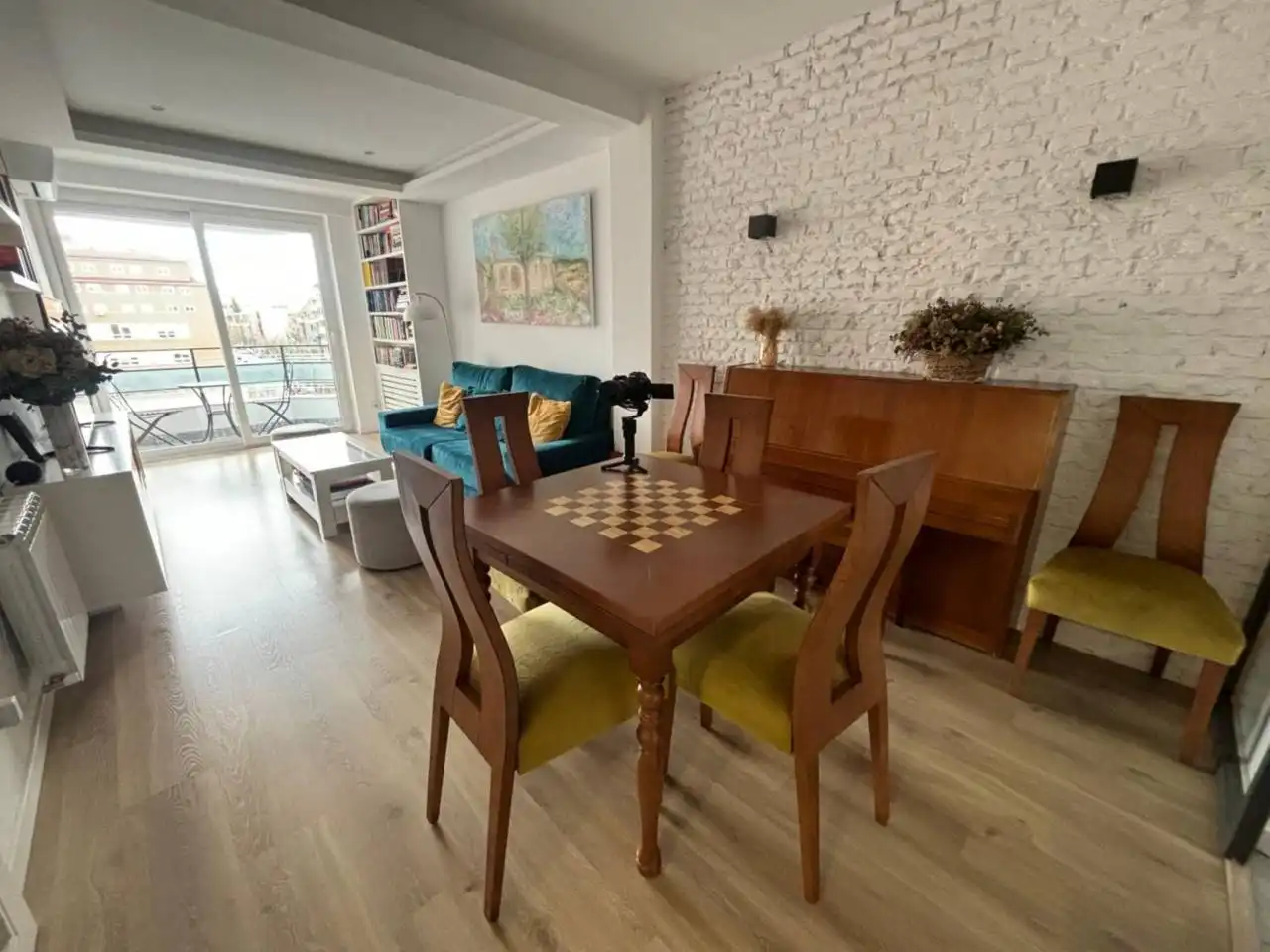 Comedor de Piso en venta en Madrid con Calefacción, Terraza y Trastero