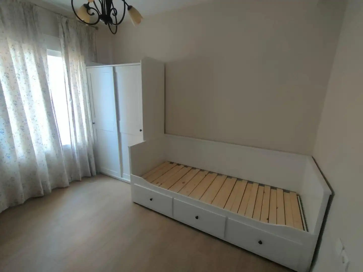 Bedroom of Flat for sale in Granada  with Heating and Terrace