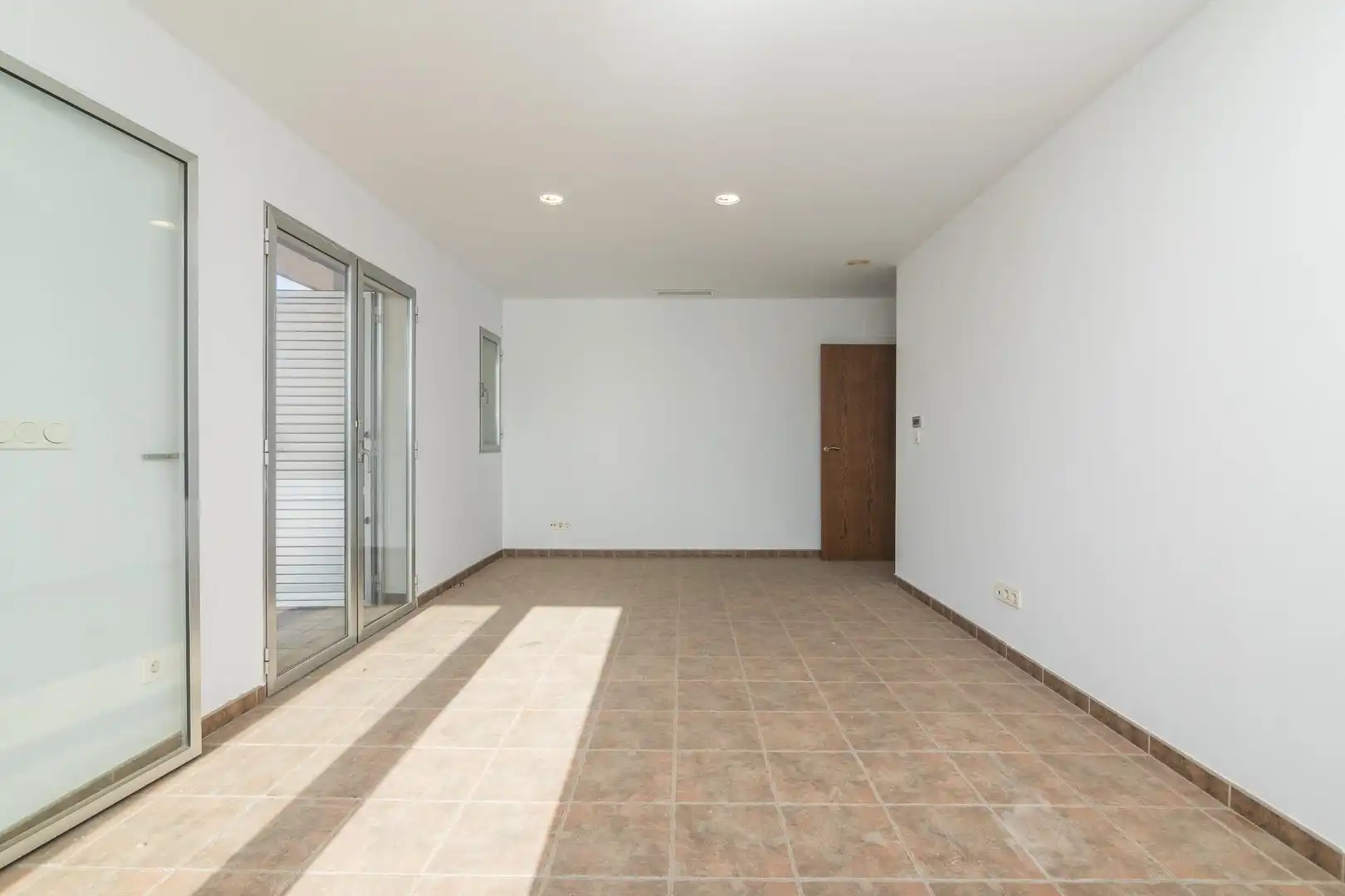Dachboden zum Verkauf in Elche / Elx mit Klimaanlage, Heizung und Terrasse