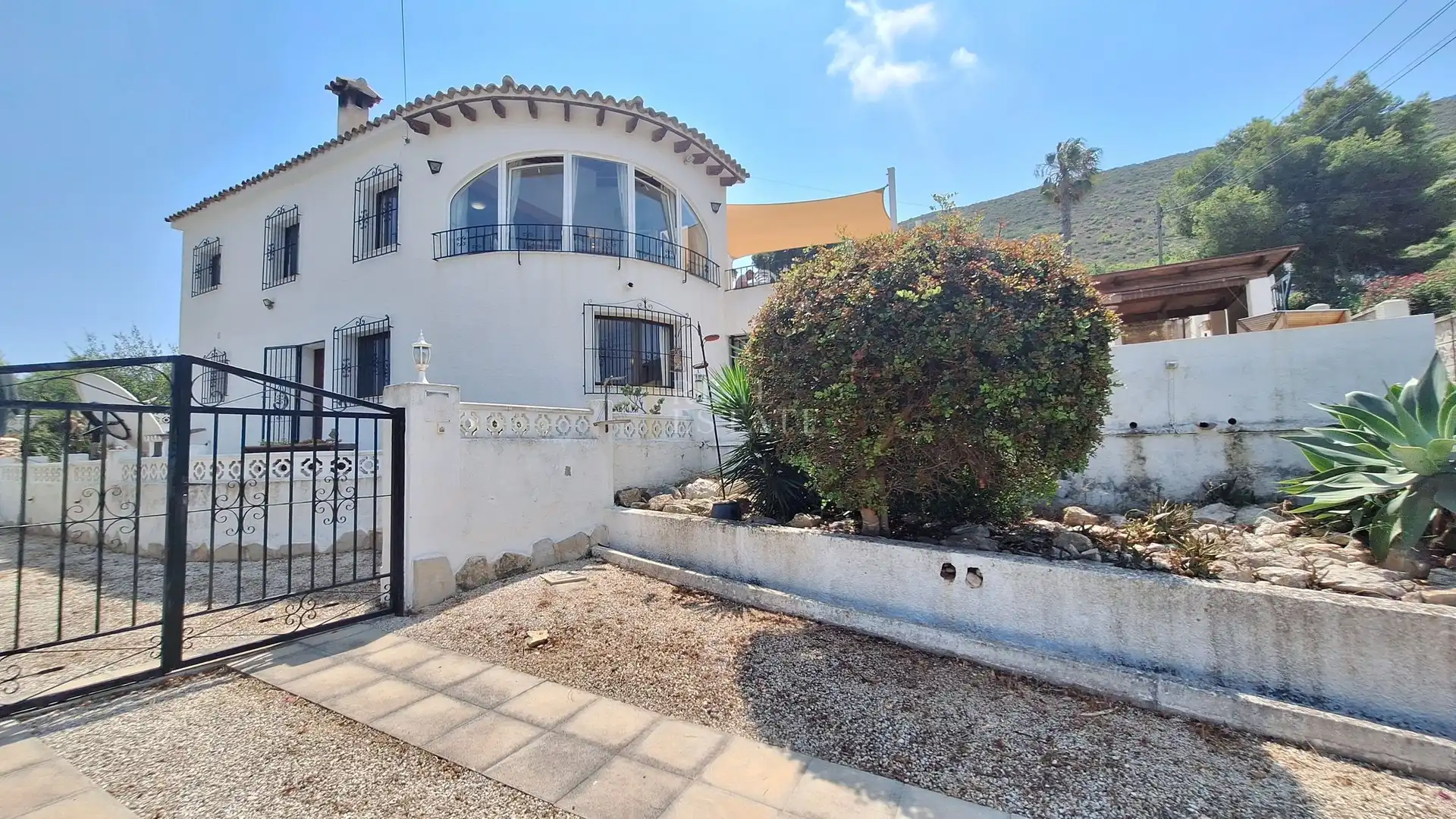 Vista exterior de Casa o xalet en venda en Jávea / Xàbia amb Aire condicionat, Terrassa i Traster