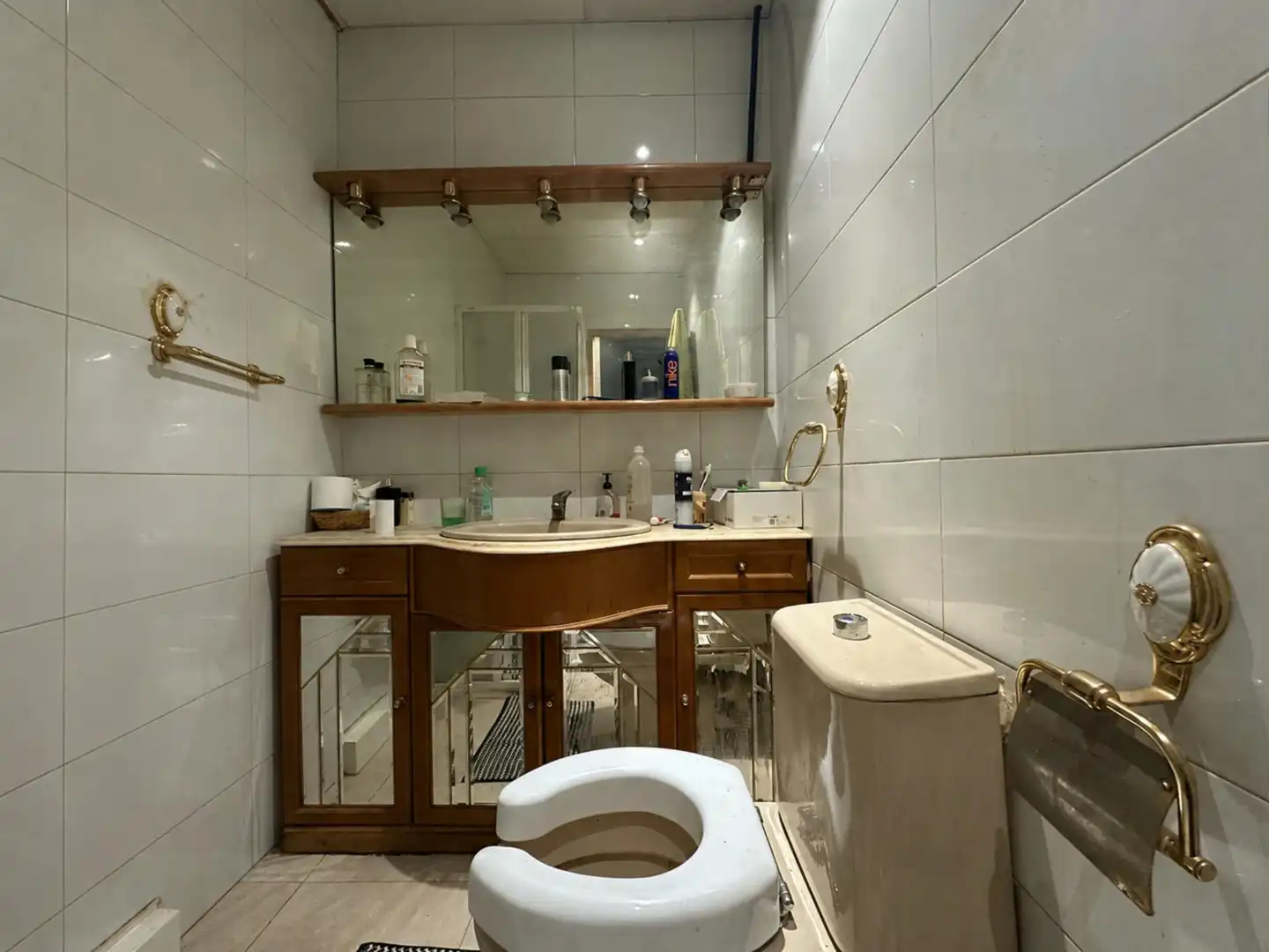 Bany de Casa o xalet en venda en Narros de Saldueña amb Moblat