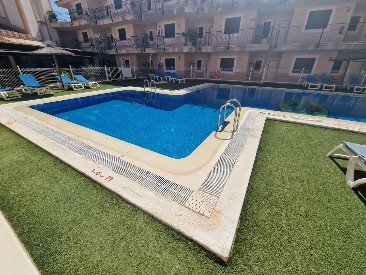 Piscina de Apartamento en venta en Águilas con Aire acondicionado, Jardín privado y Terraza