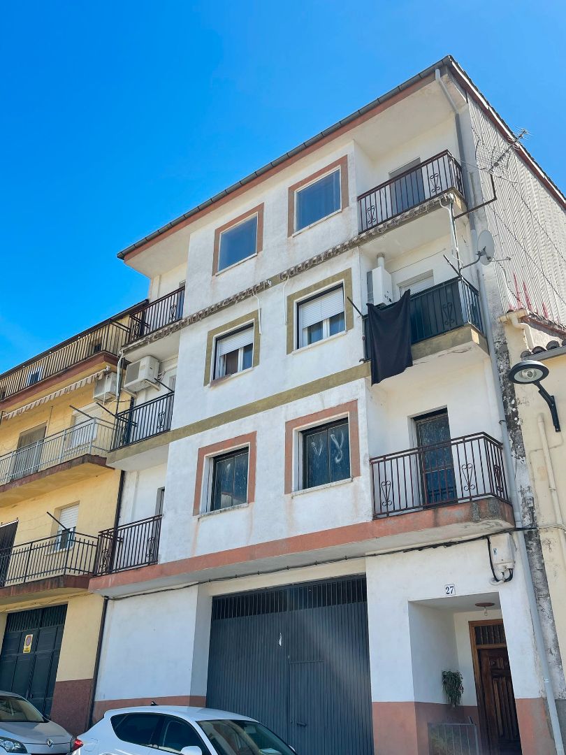 Vista exterior de Pis en venda en Aldeanueva de la Vera amb Balcó