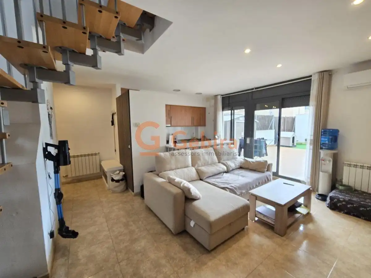 Sala de estar de Dúplex en venta en Calafell con Aire acondicionado, Calefacción y Terraza