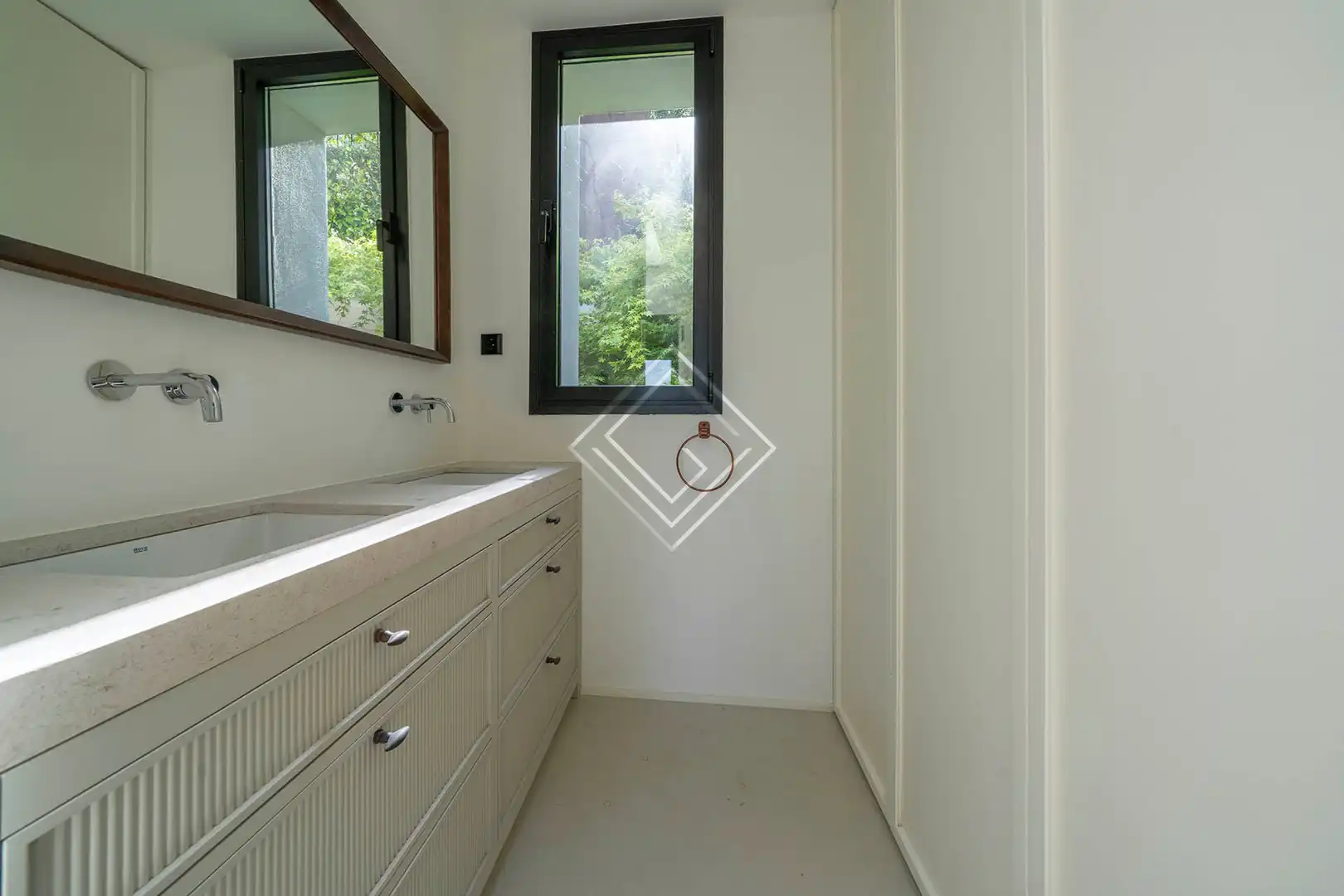 Baño de Casa o chalet de alquiler en Madrid con Aire acondicionado, Jardín privado y Terraza