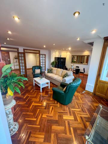 Apartamento en Alquiler en 2º Ensanche