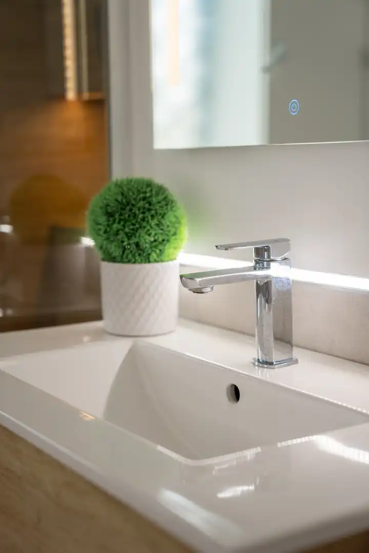 Baño de Casa adosada en venta en Marbella con Aire acondicionado, Terraza y Piscina